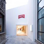 دسته ی خرده فروشی (Retail): سالن نمایشگاه دفتر کمپر (Camper) توسط Neri&Hu. تصویر از Dirk Weiblen